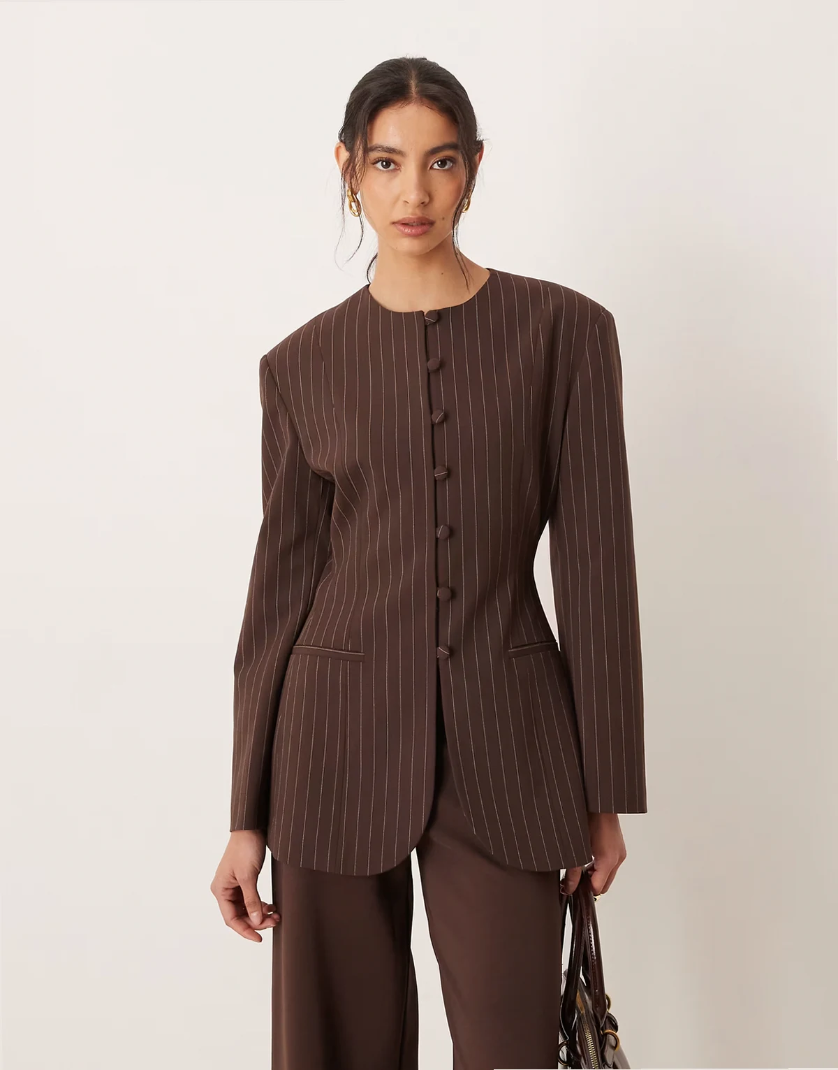 – Hochgeschlossener Slim-Fit-Blazer in Schokobraun