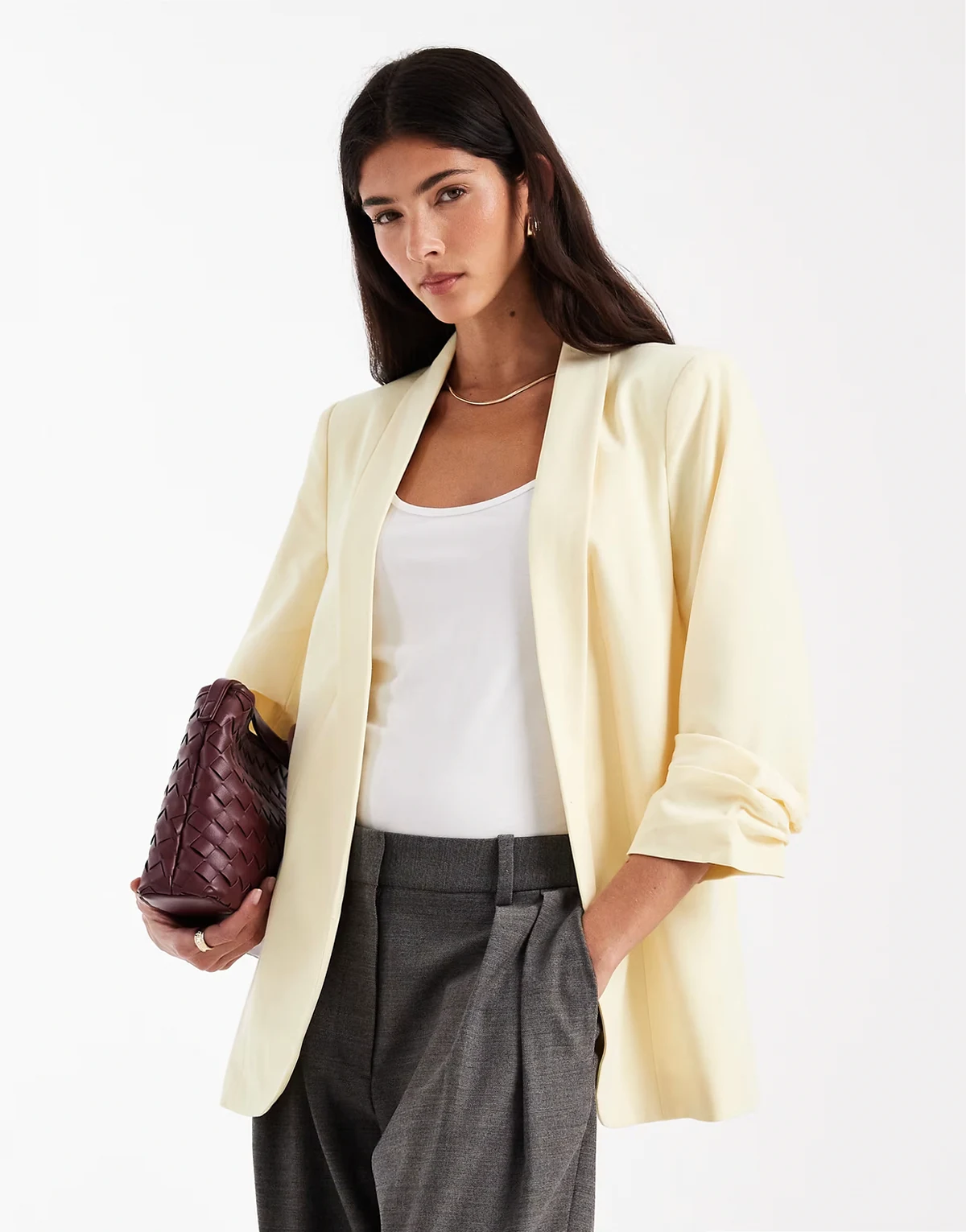 – Eleganter Blazer in Blassgelb mit gerafften Ärmeln