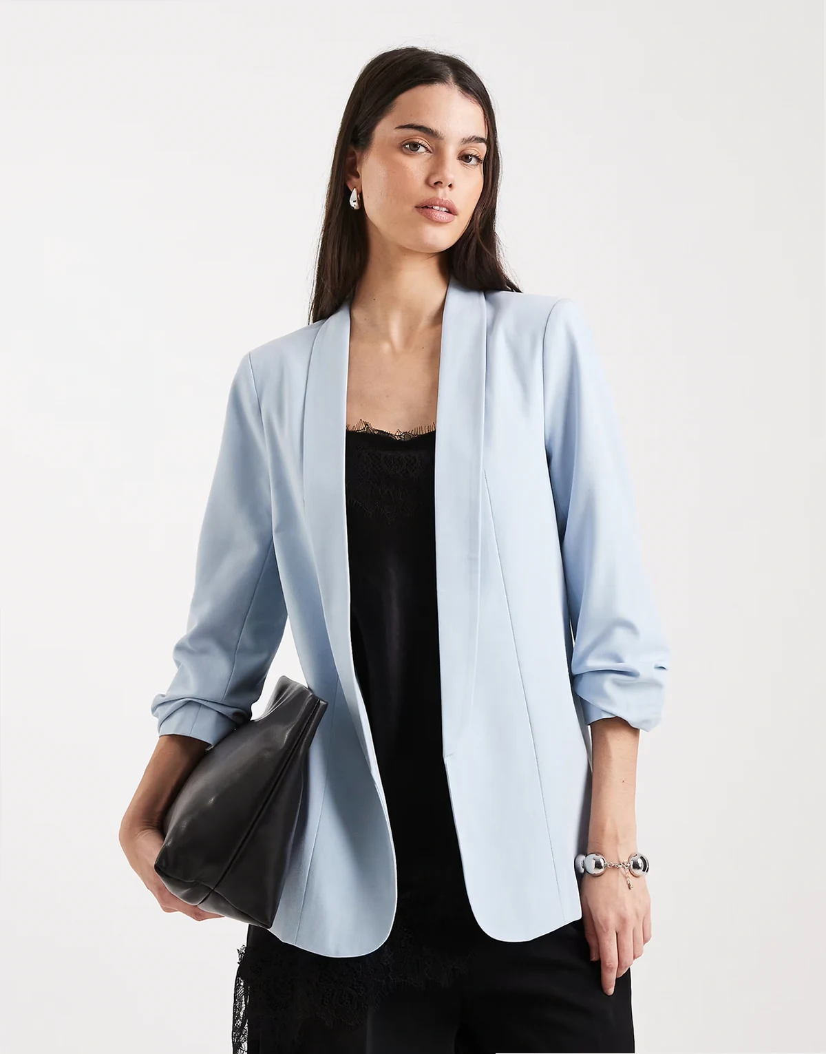 – Eleganter Blazer in Hellblau mit gerafften Ärmeln
