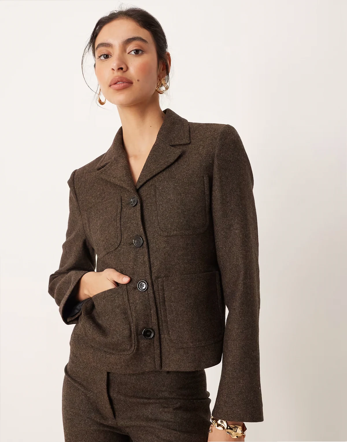– Camila – Kurzer Blazer aus Wollmix in Schokobraun, Kombiteil