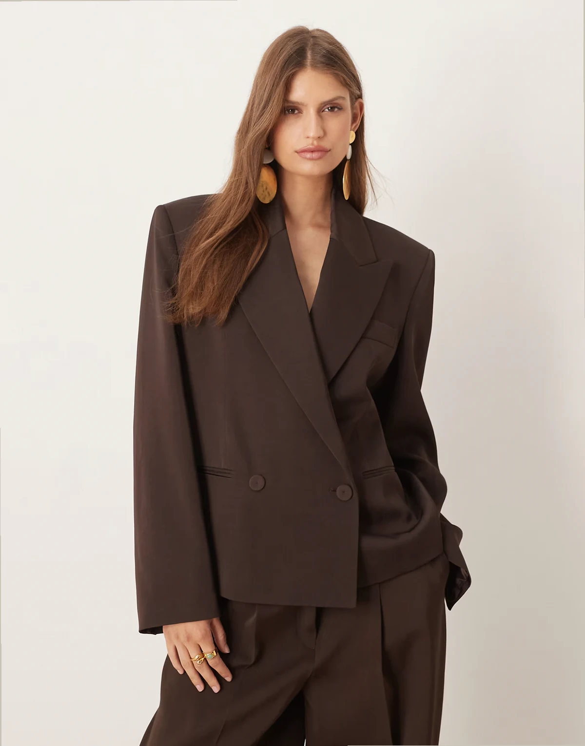 – Cris Capsule – Eleganter, kurzer Blazer aus Wollmix in Braun, Kombiteil