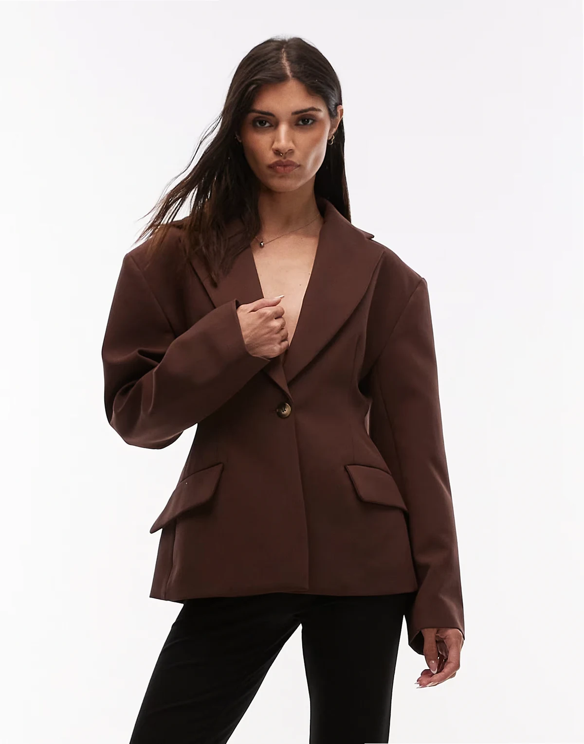 – Taillierter, figurbetonter Blazer in Schokobraun