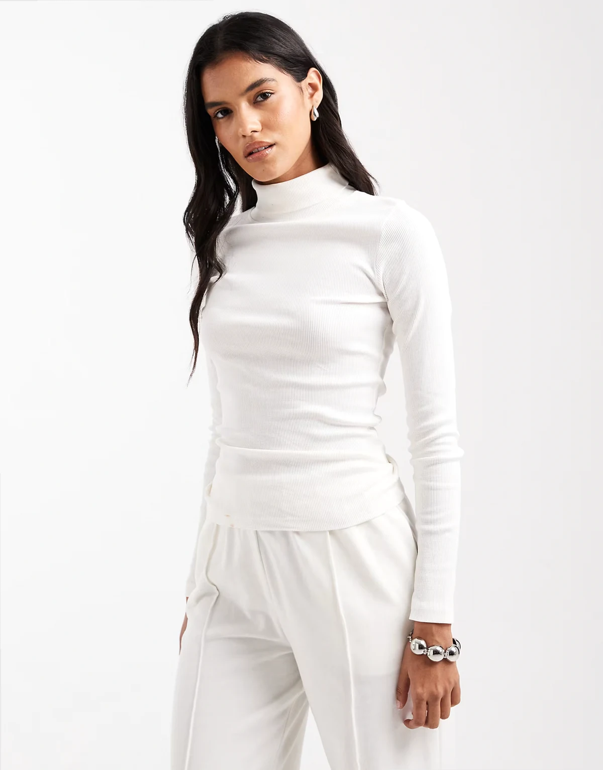 long sleeve ribbed turtle neck top in cream