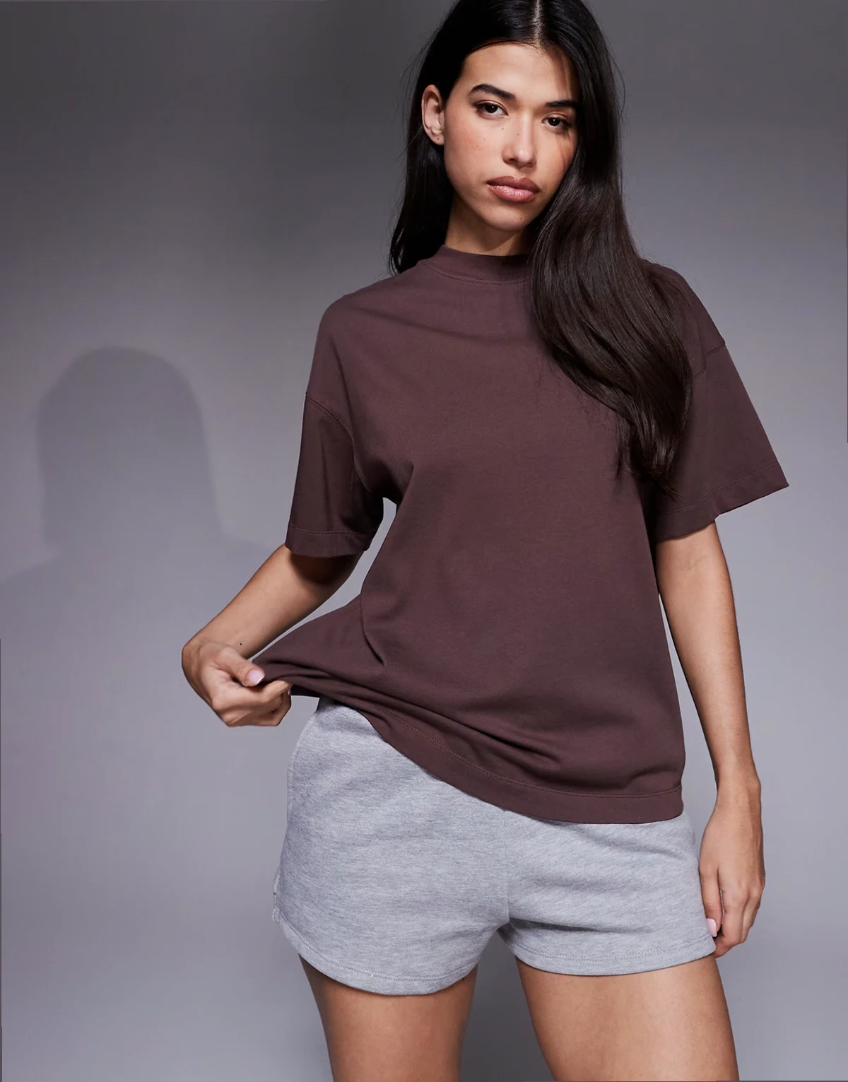 Icon heavyweight cotton oversized T-shirt with quick dry finish in washed brown