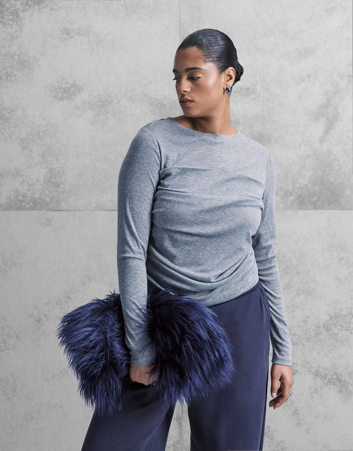ASOS DESIGN Curve – Miękki dżersejowy top z długimi rękawami i drapowaniem w szarym melanżowym kolorze