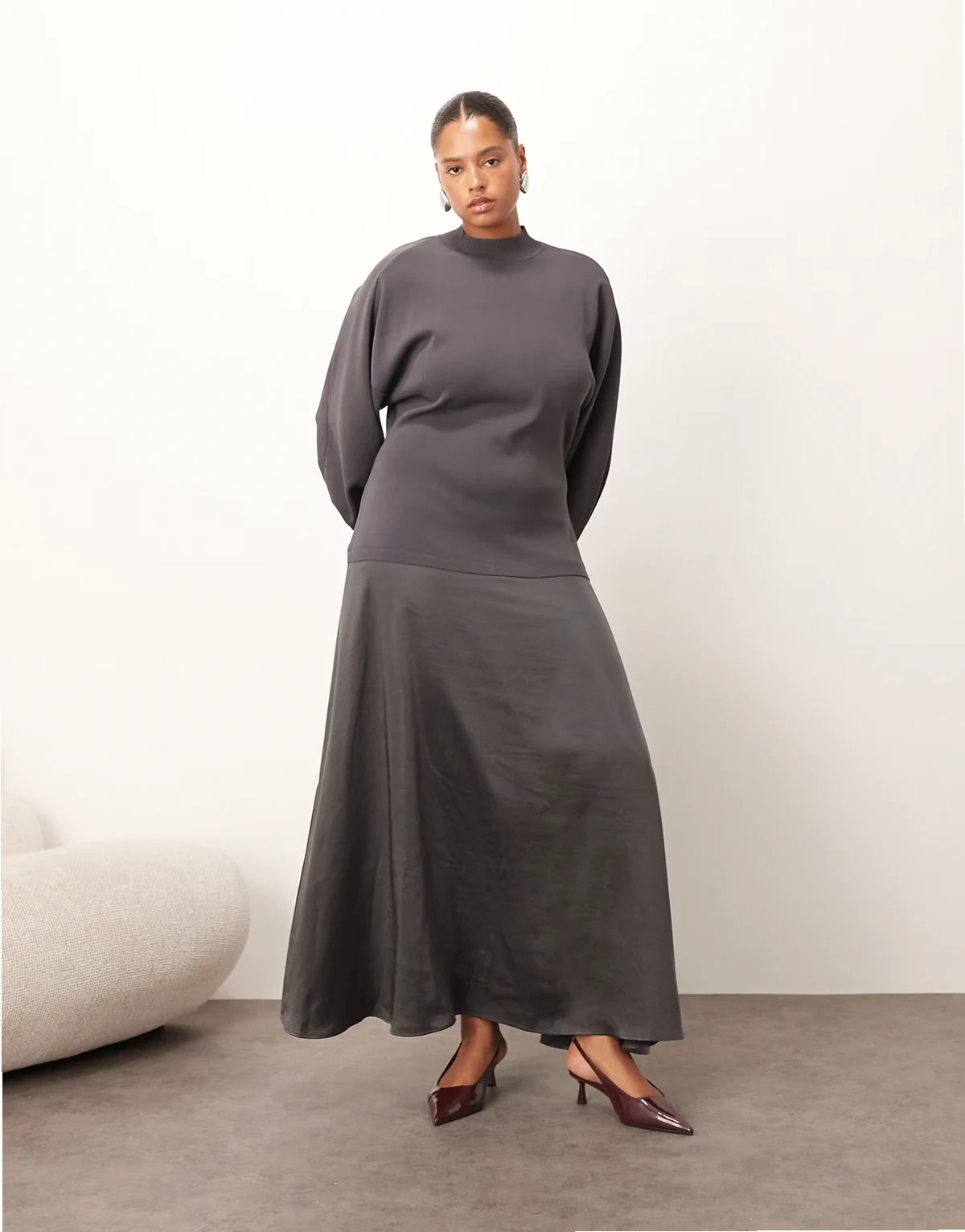 Curve hybrid sculpted sleeves maxi dress in charcoal