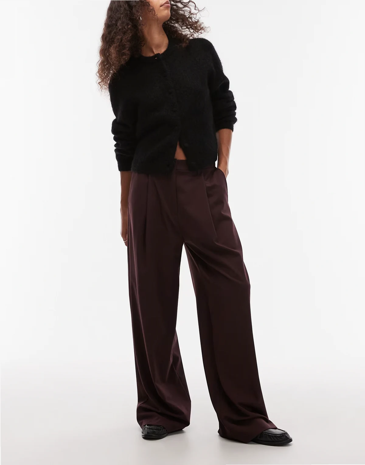 – Elegante Dad-Hose in Pflaume mit weitem Bein