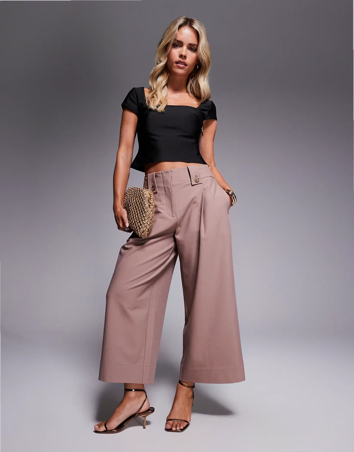 Petite – Elegante, knöchellange Hose in Sesam-Braun mit Laschendetail