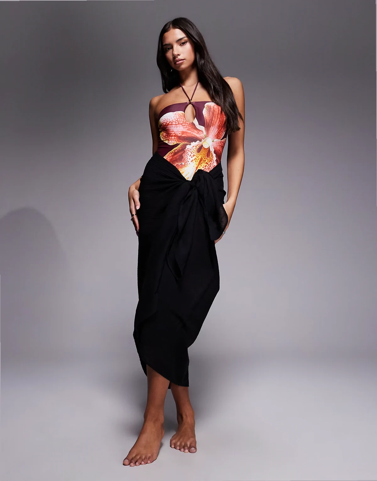 beach cotton crinkle maxi sarong in black