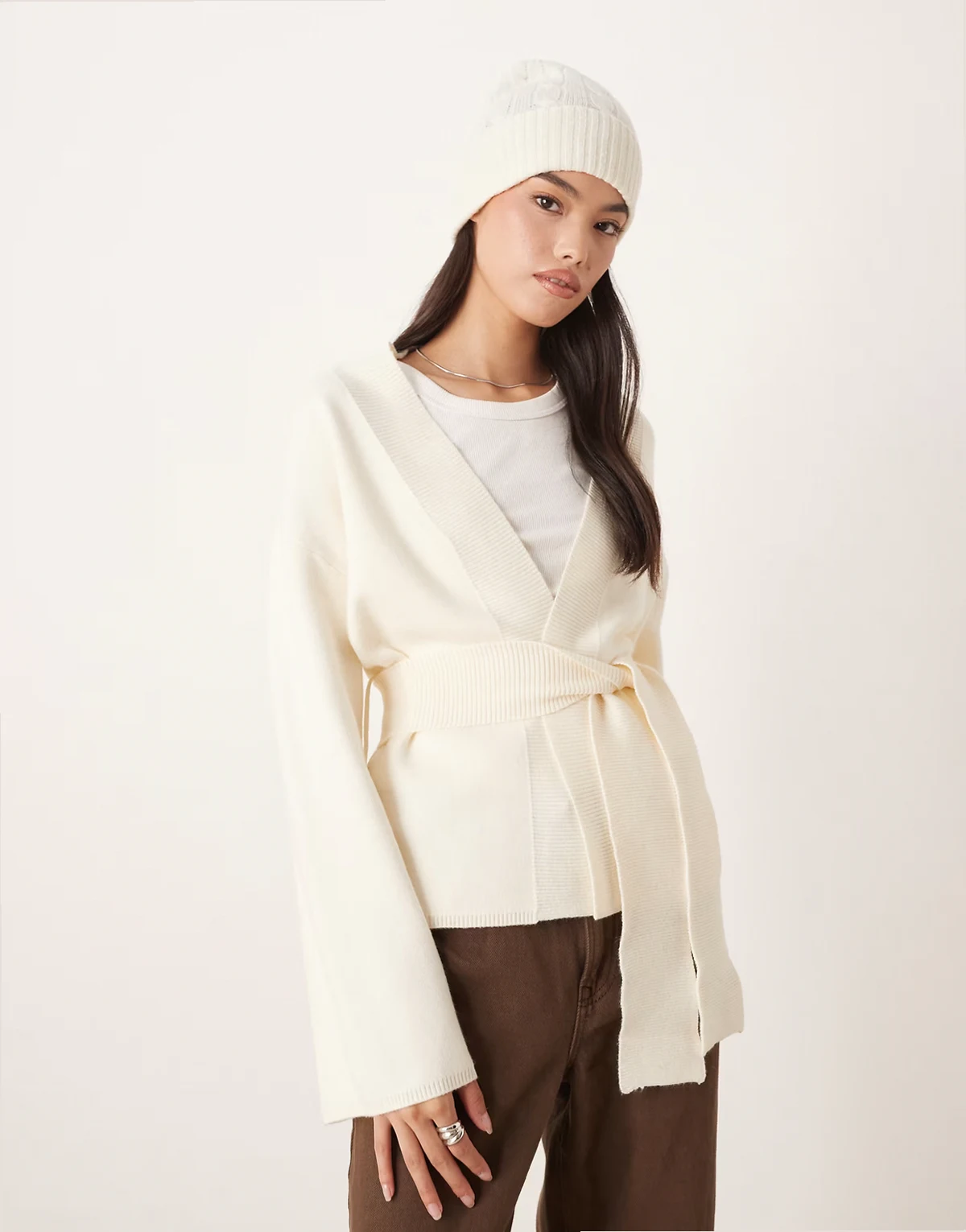 – Gewickelte Kimono-Strickjacke in Cremeweiß