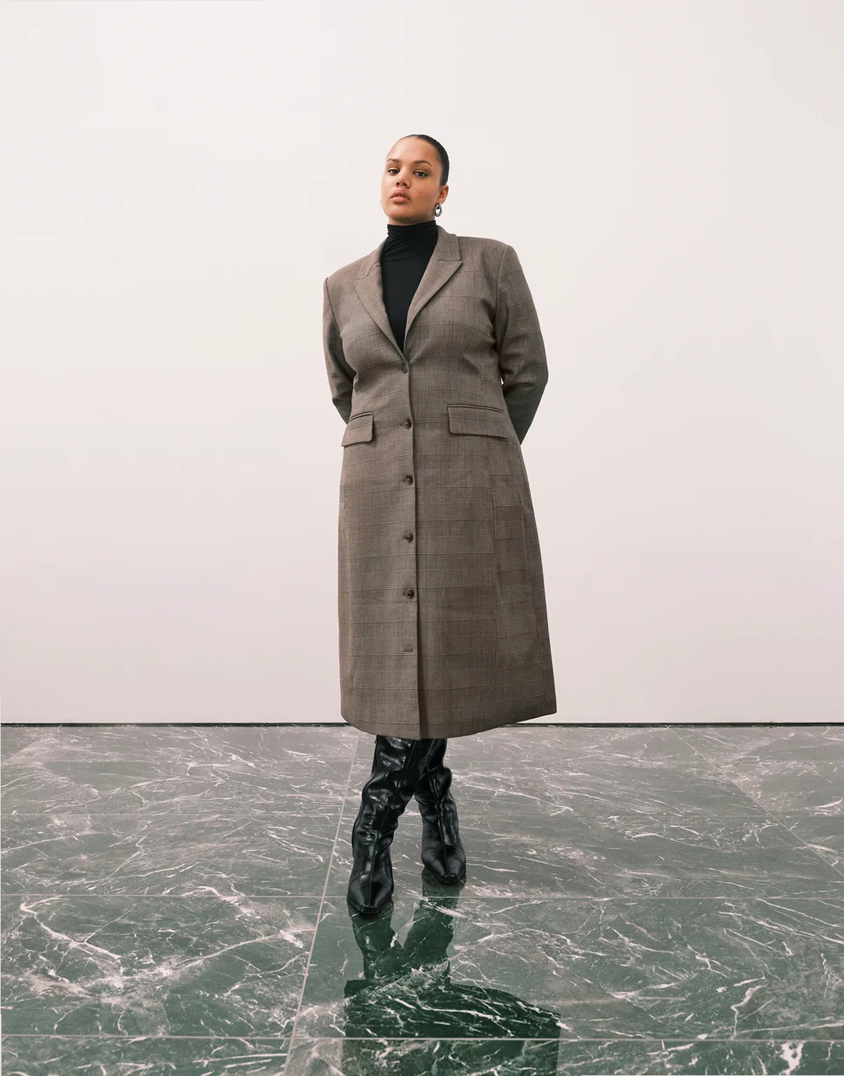 Curve tailored longline blazer in plaid