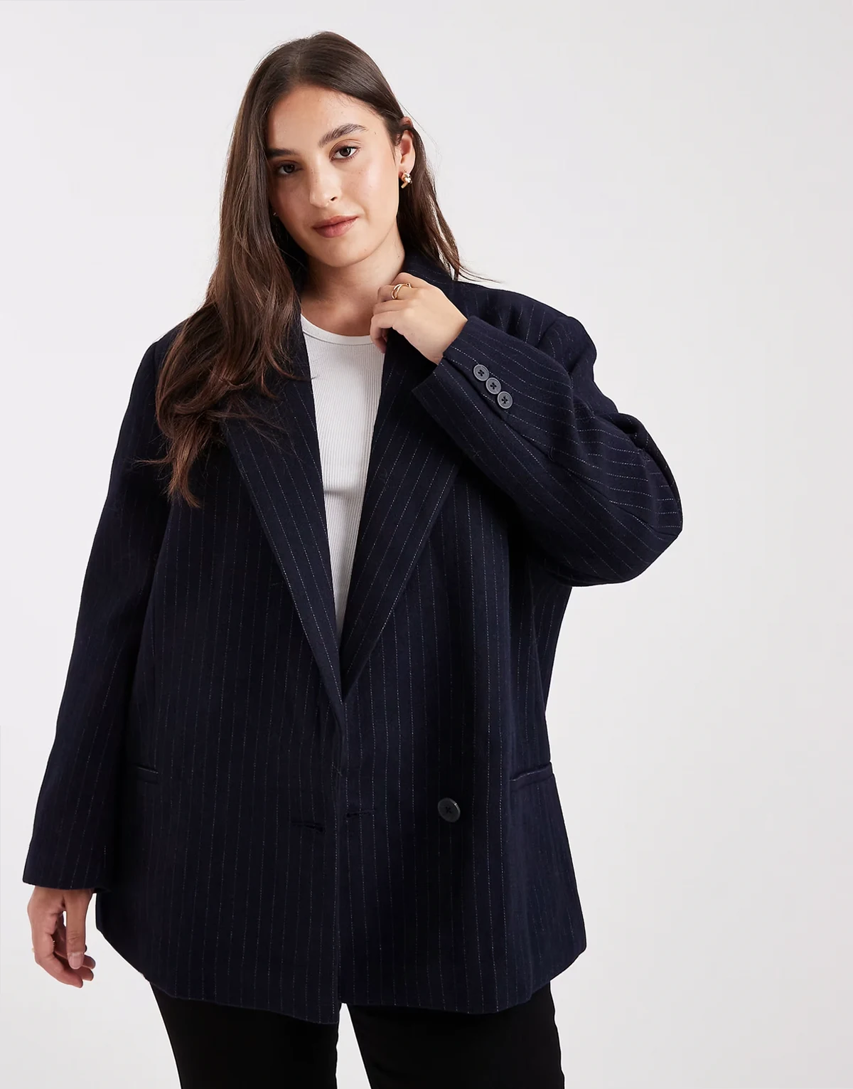 ASOS DESIGN Curve – Formeller Blazer aus Wollmix in Marineblau mit Nadelstreifen