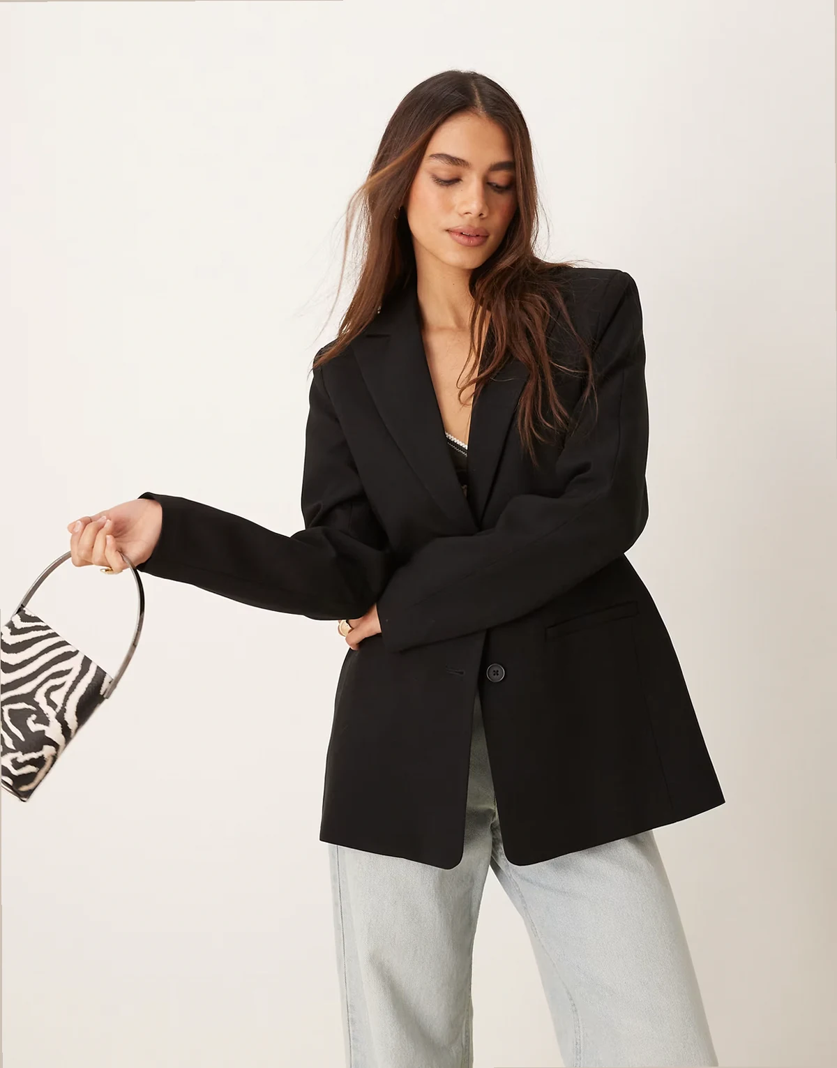 molded hip blazer in black