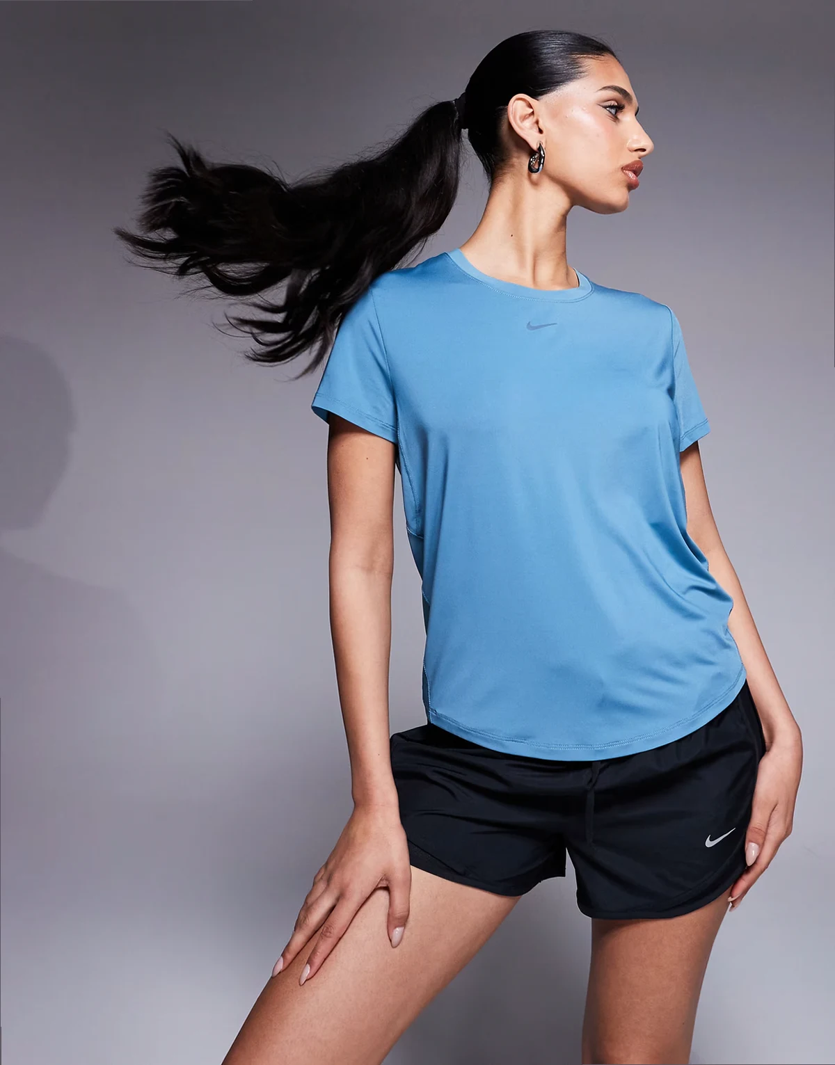 Nike One Training classic t-shirt in blue