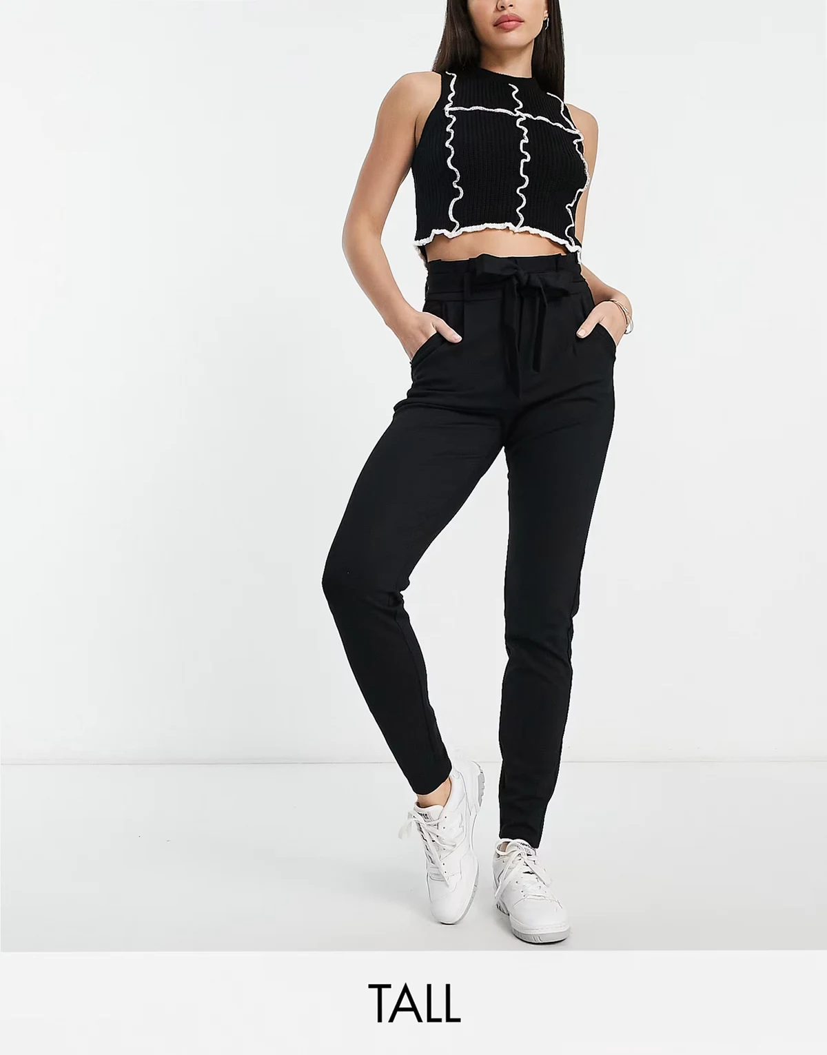paperbag tie waist tapered pants in black