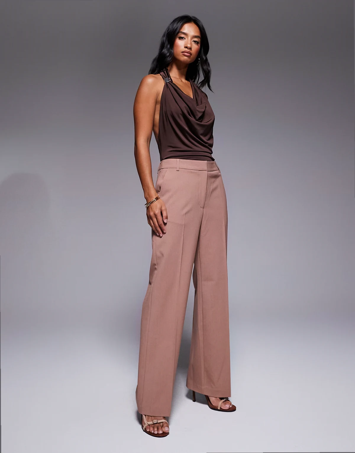 Petite – Elegante, schmal geschnittene Hose in Mokkabraun mit geradem Schnitt