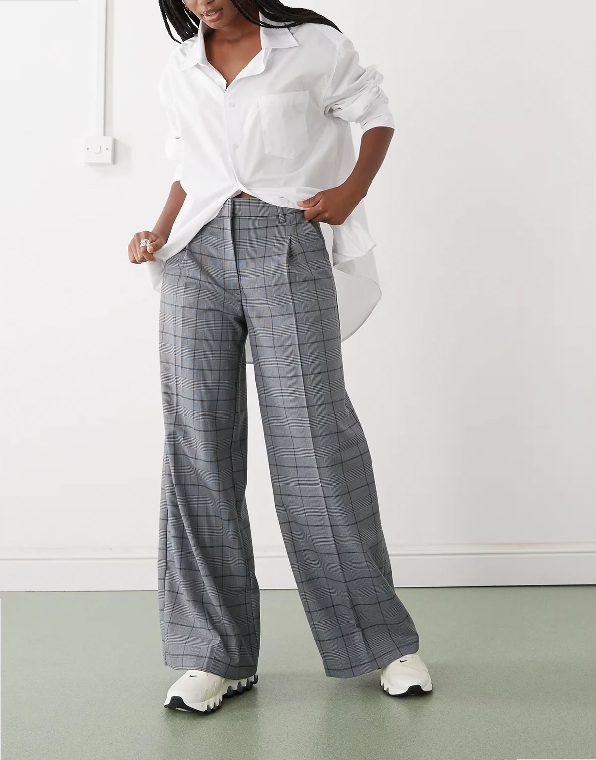 high waist wide leg pants with front pleat in gray check