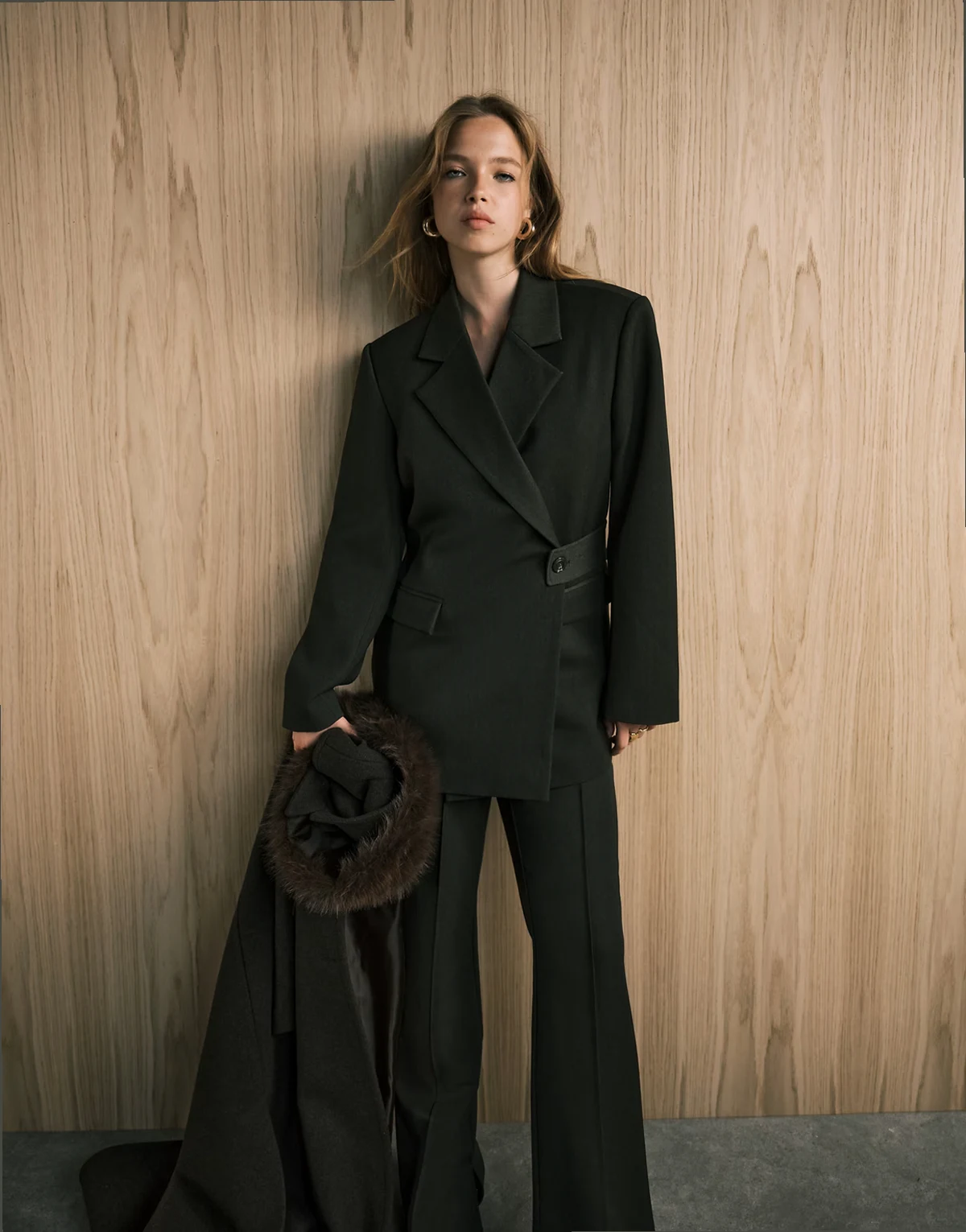 relaxed blazer with belt detail in olive