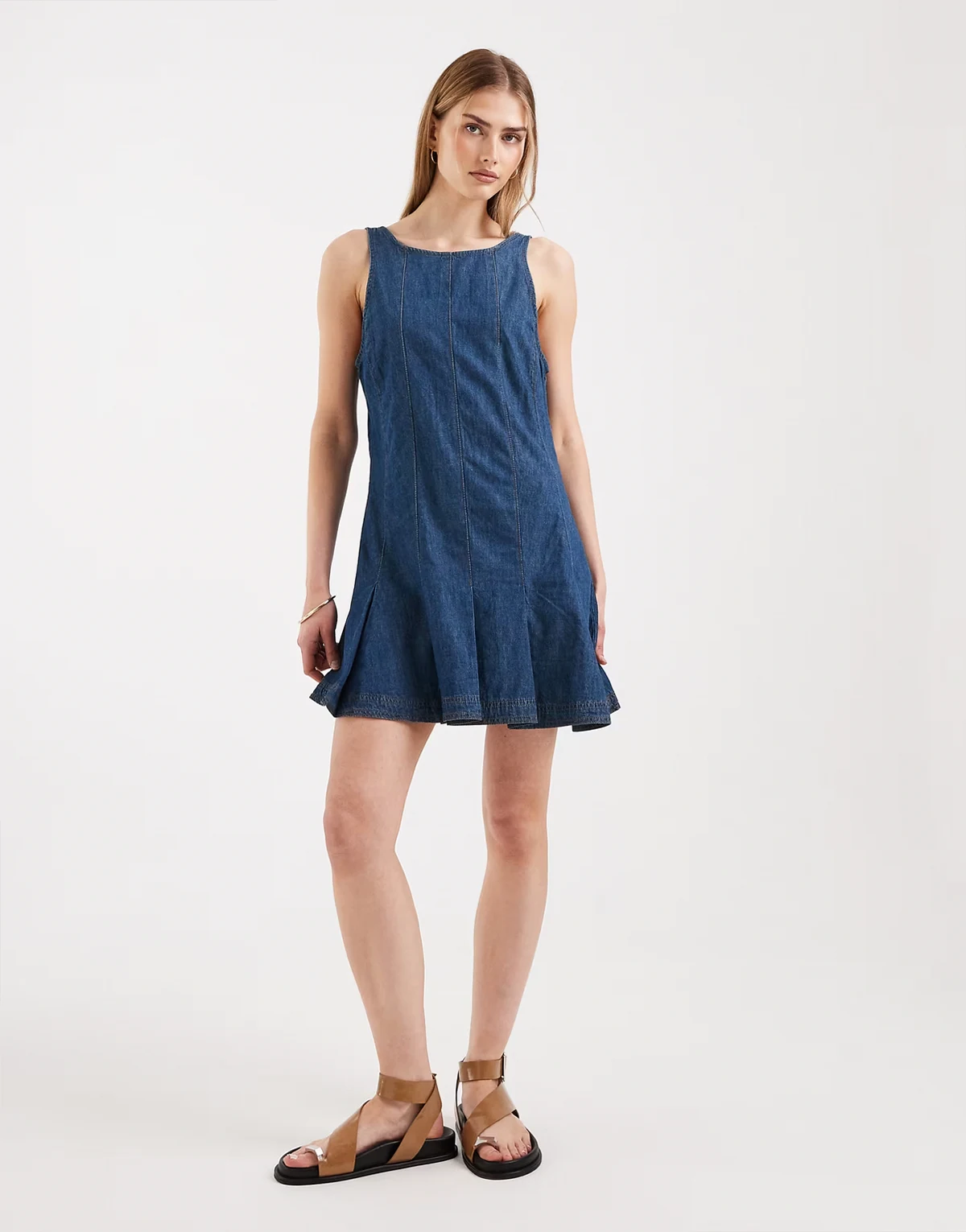 – Minikleid mit Nahtdetail und mittelblauer Waschung