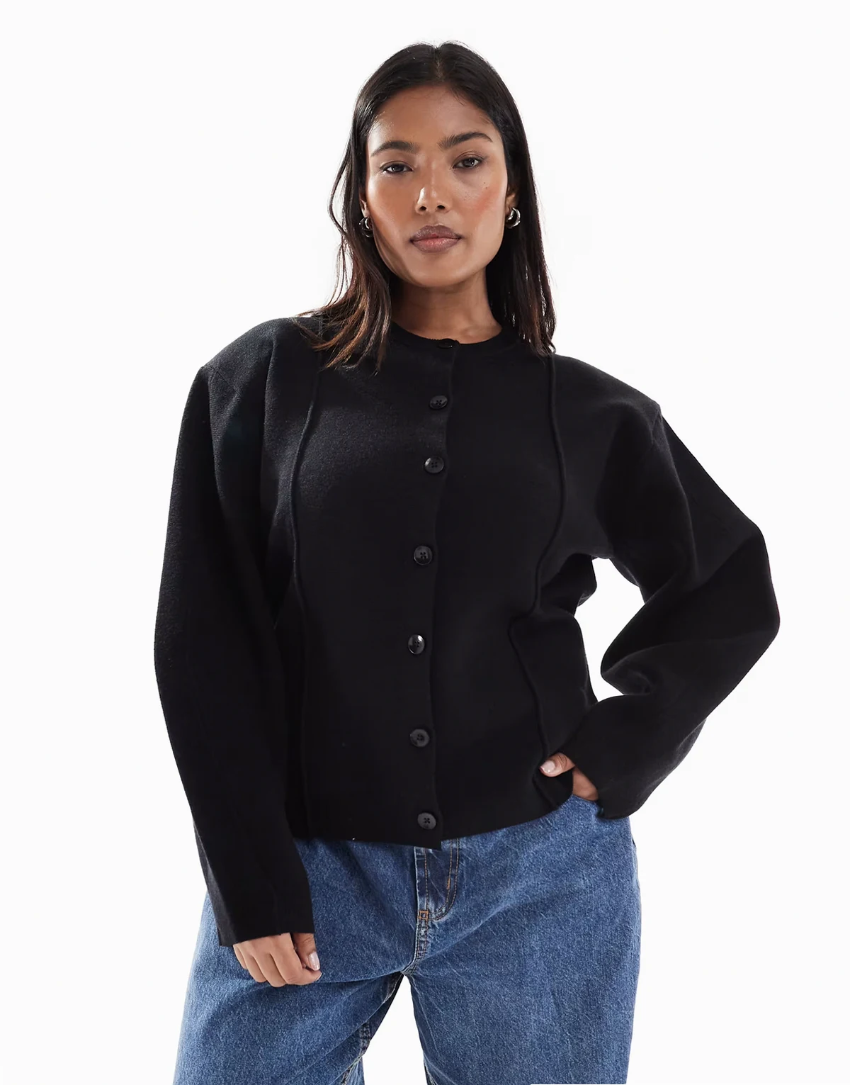 ASOS DESIGN Curve – Czarny profilowany kardigan z okrągłym dekoltem, poduszkami na ramionach i zwężaną talią