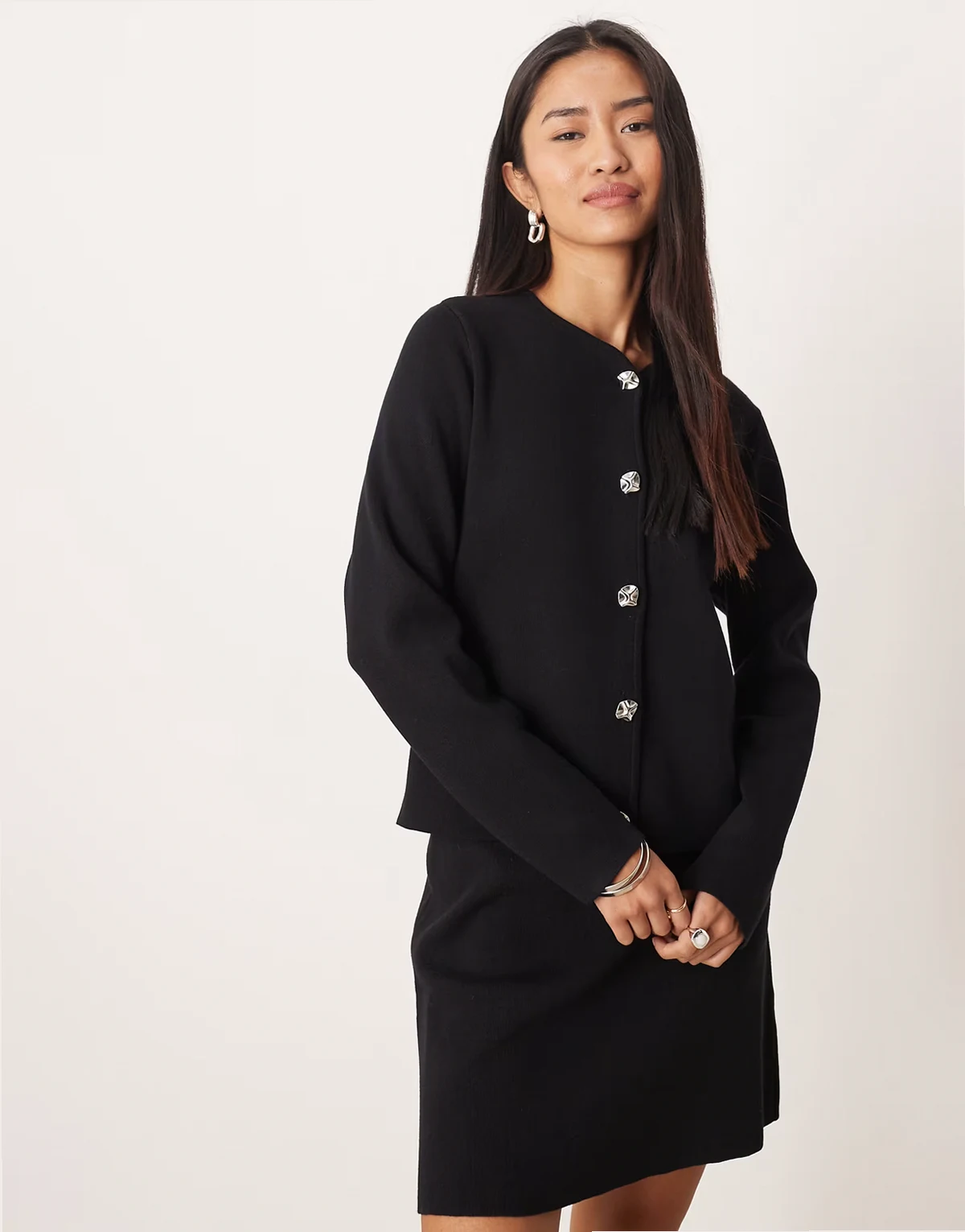 ribbed cardigan with hammered silver-tone buttons in black - part of a set