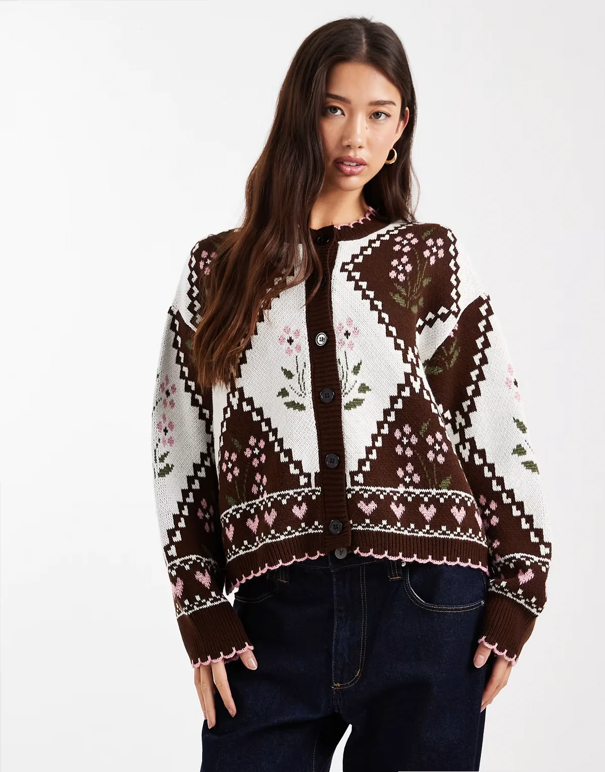 – Strickjacke mit Blumen- und Rautenmuster