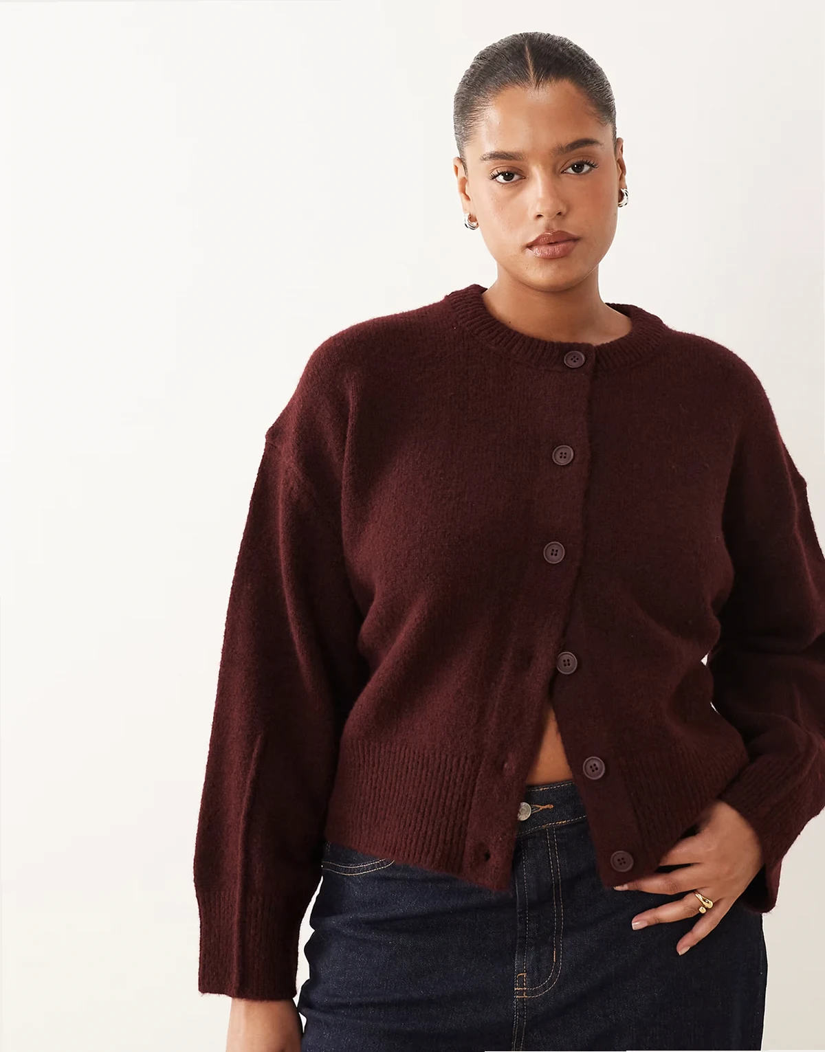 ASOS DESIGN Curve – Śliwkowy pudełkowy kardigan z okrągłym dekoltem i rozcięciem po bokach