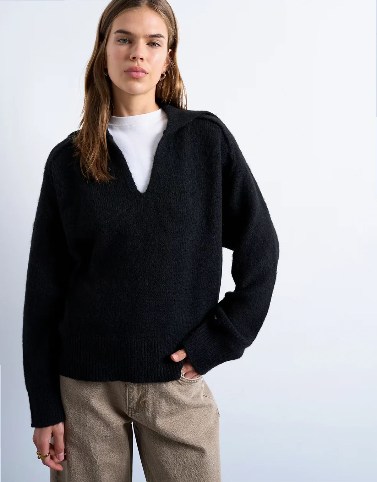 knit collared sweater in black