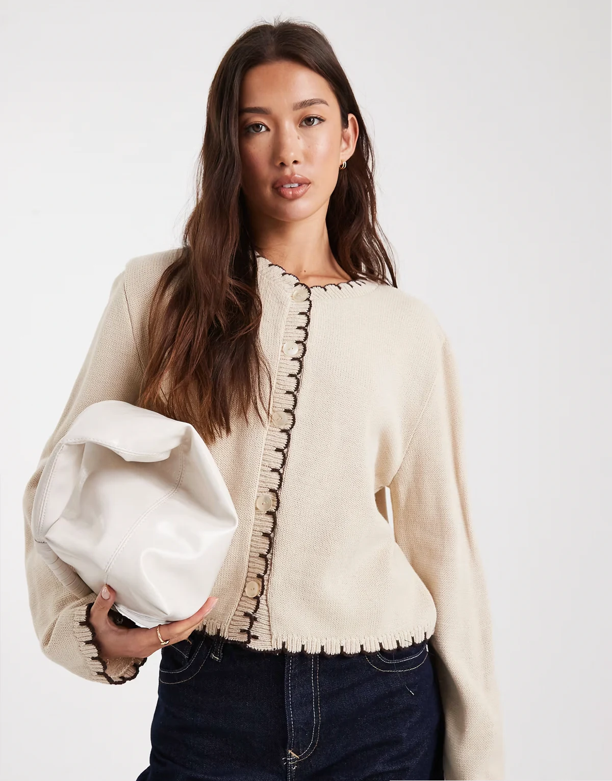 – Strickjacke in Beige mit Languettenstich