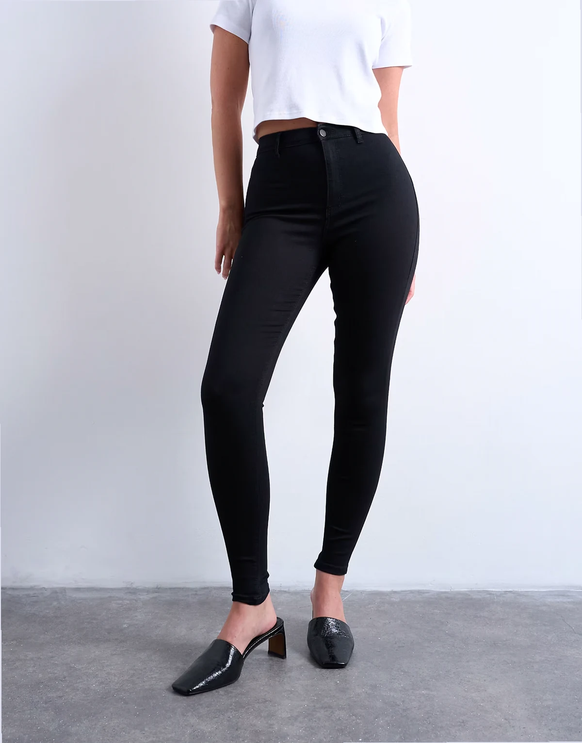 Joni high rise super skinny jean in black