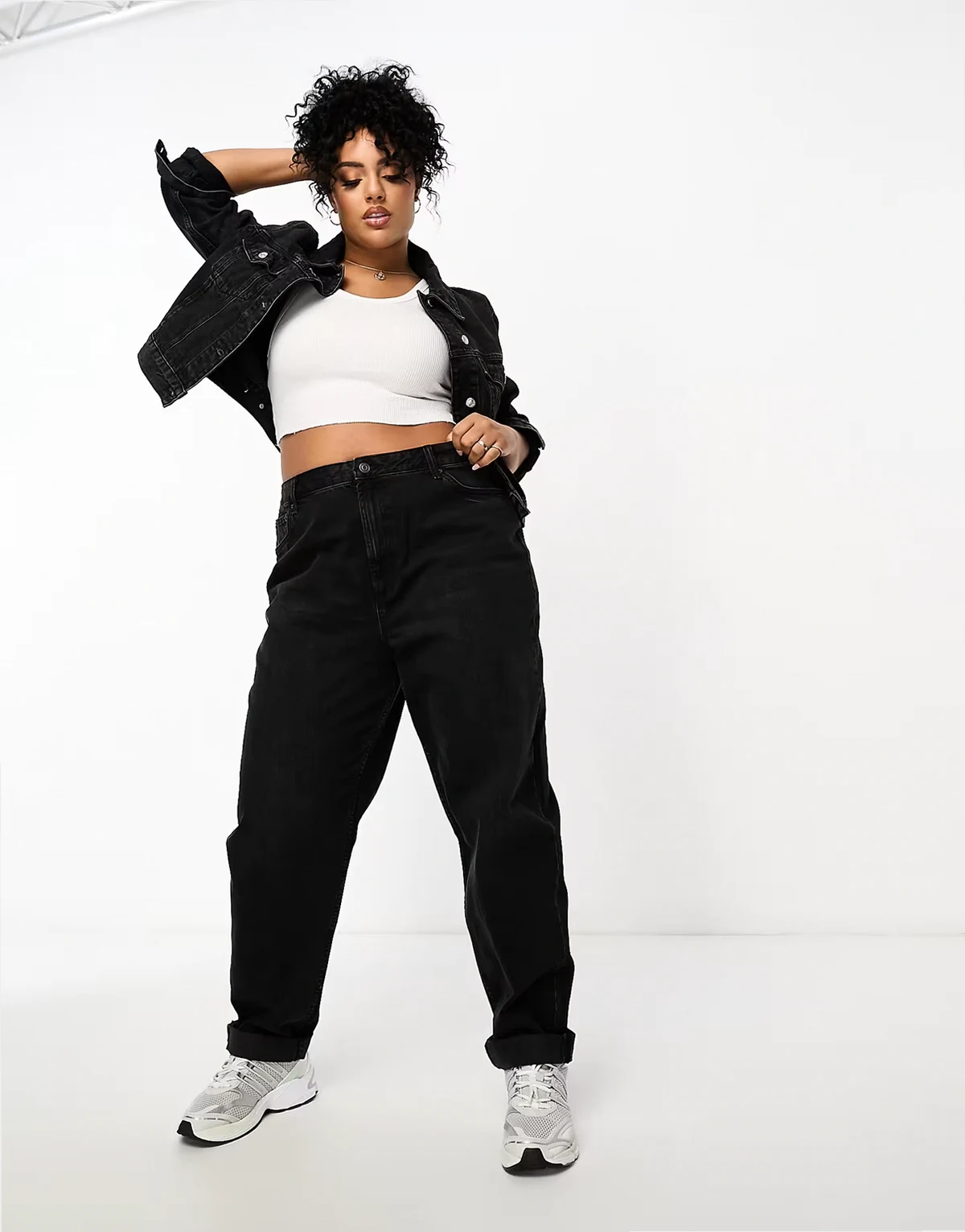 ASOS DESIGN Curve – Czarne, luźne jeansy mom fit z wysokim stanem