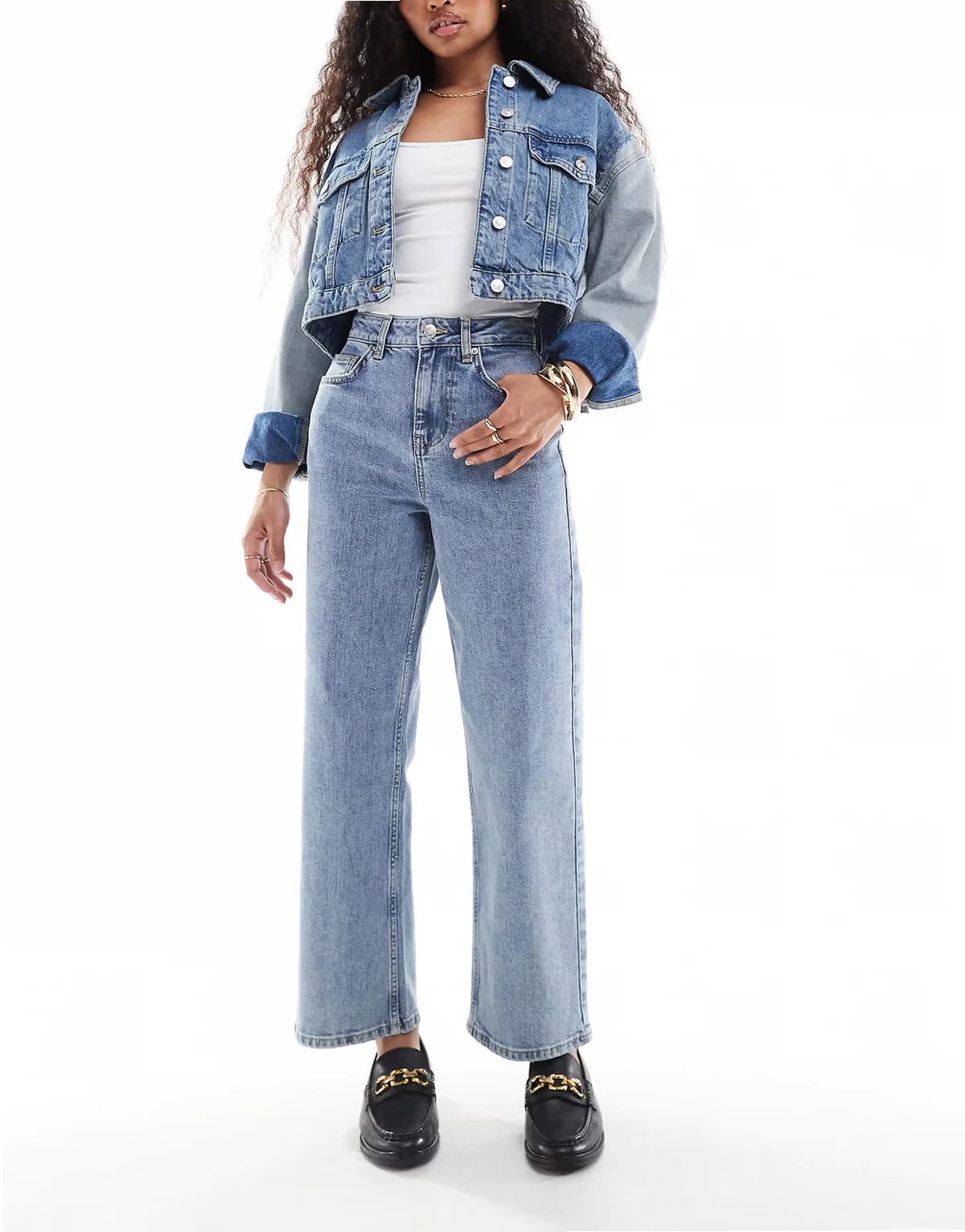 straight leg jean in mid wash