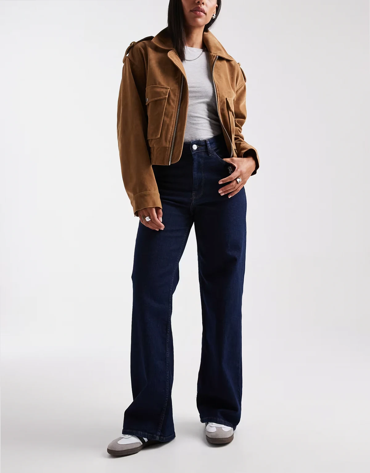 – Hannah – Jeans in dunkelblauer Rinse-Waschung mit besonders hohem Bund und weitem Bein