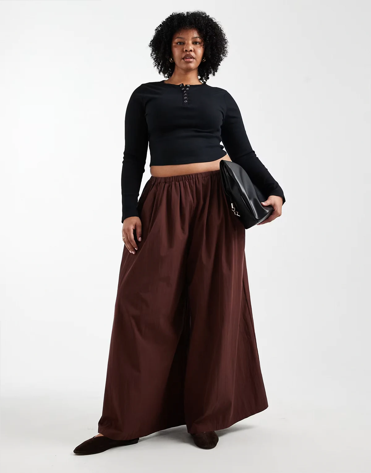 ASOS DESIGN Curve – Brązowe spodnie z bardzo szerokimi nogawkami