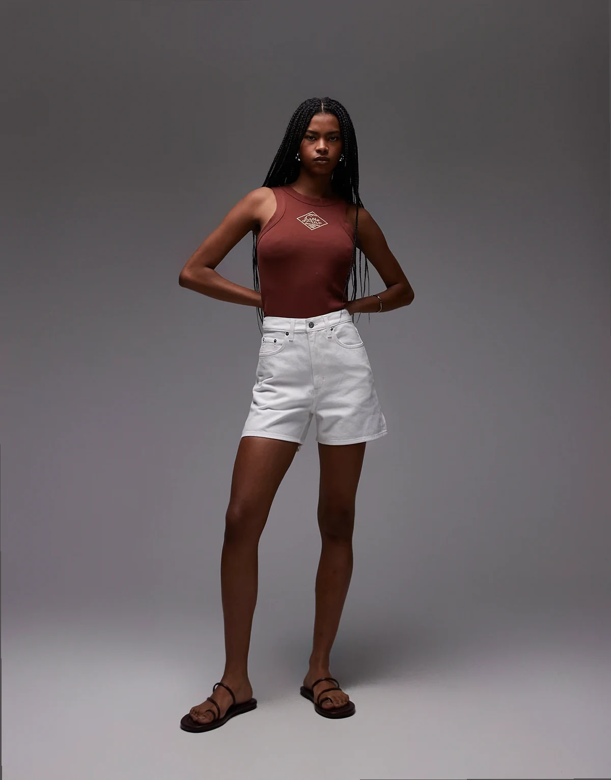 – Twill-Jeans-Shorts ohne Stretch in Weiß mit mittelhohem Bund und fünf Taschen