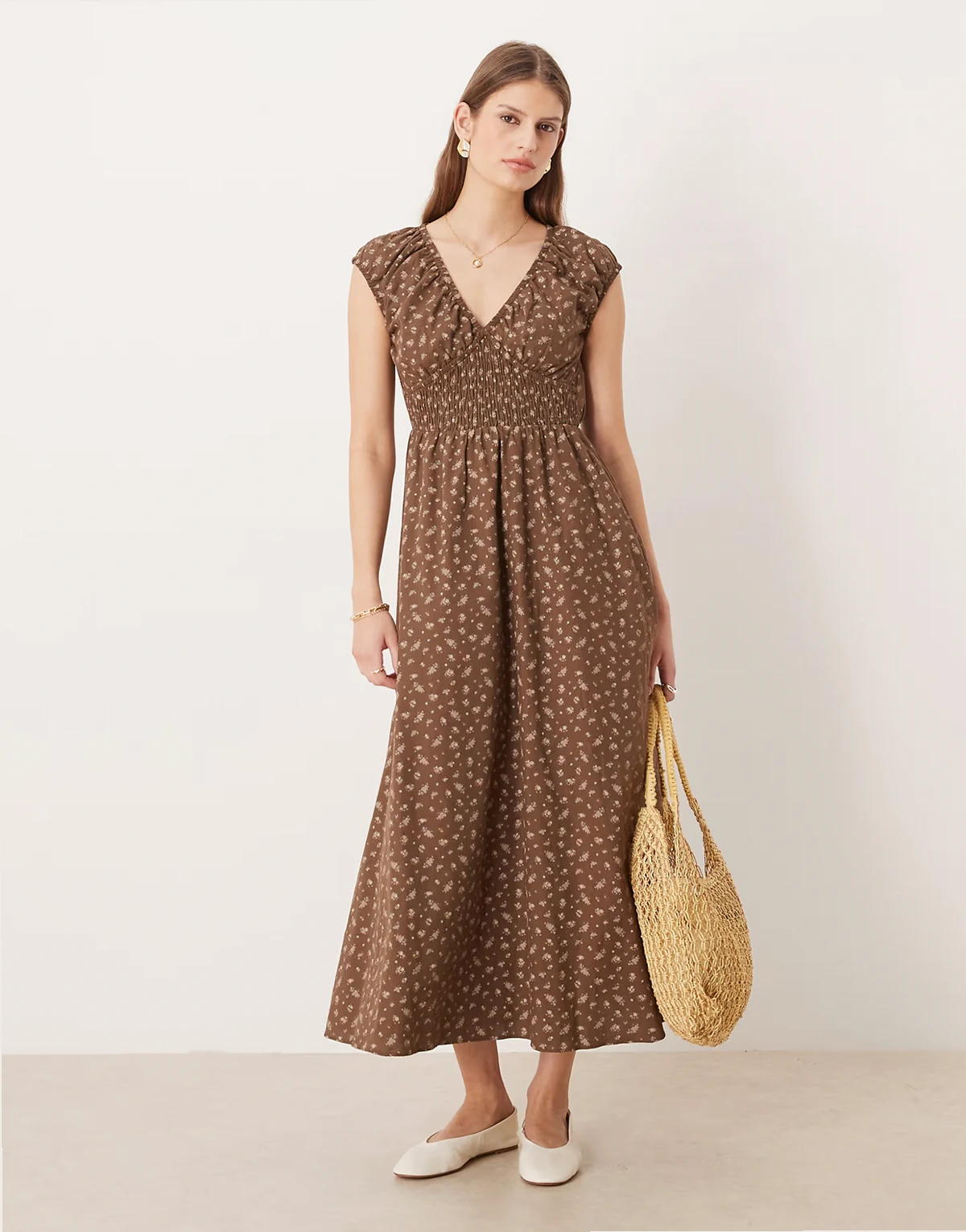 shirred waist midaxi dress in brown floral