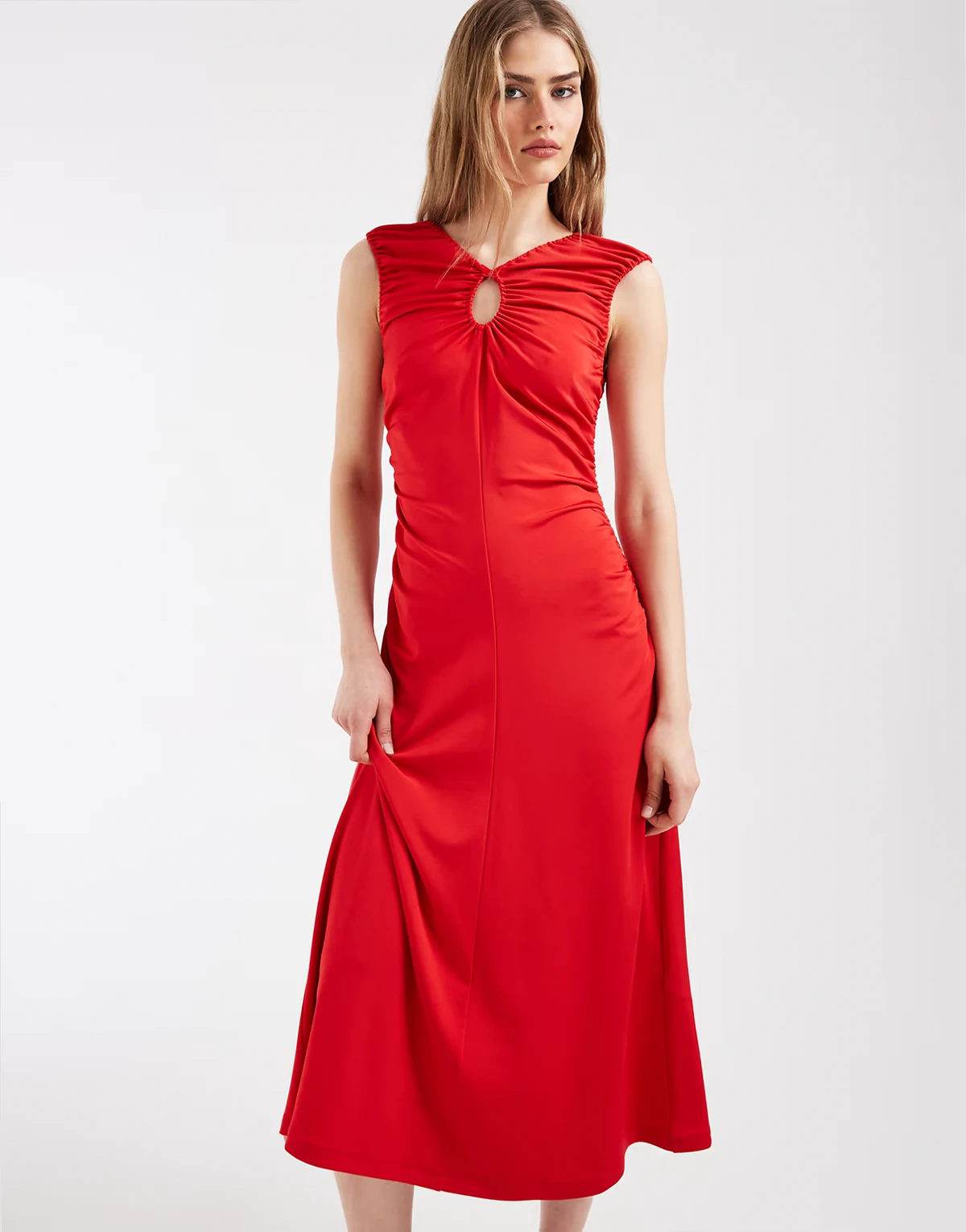 ruched sleeveless midi dress with keyhole in red