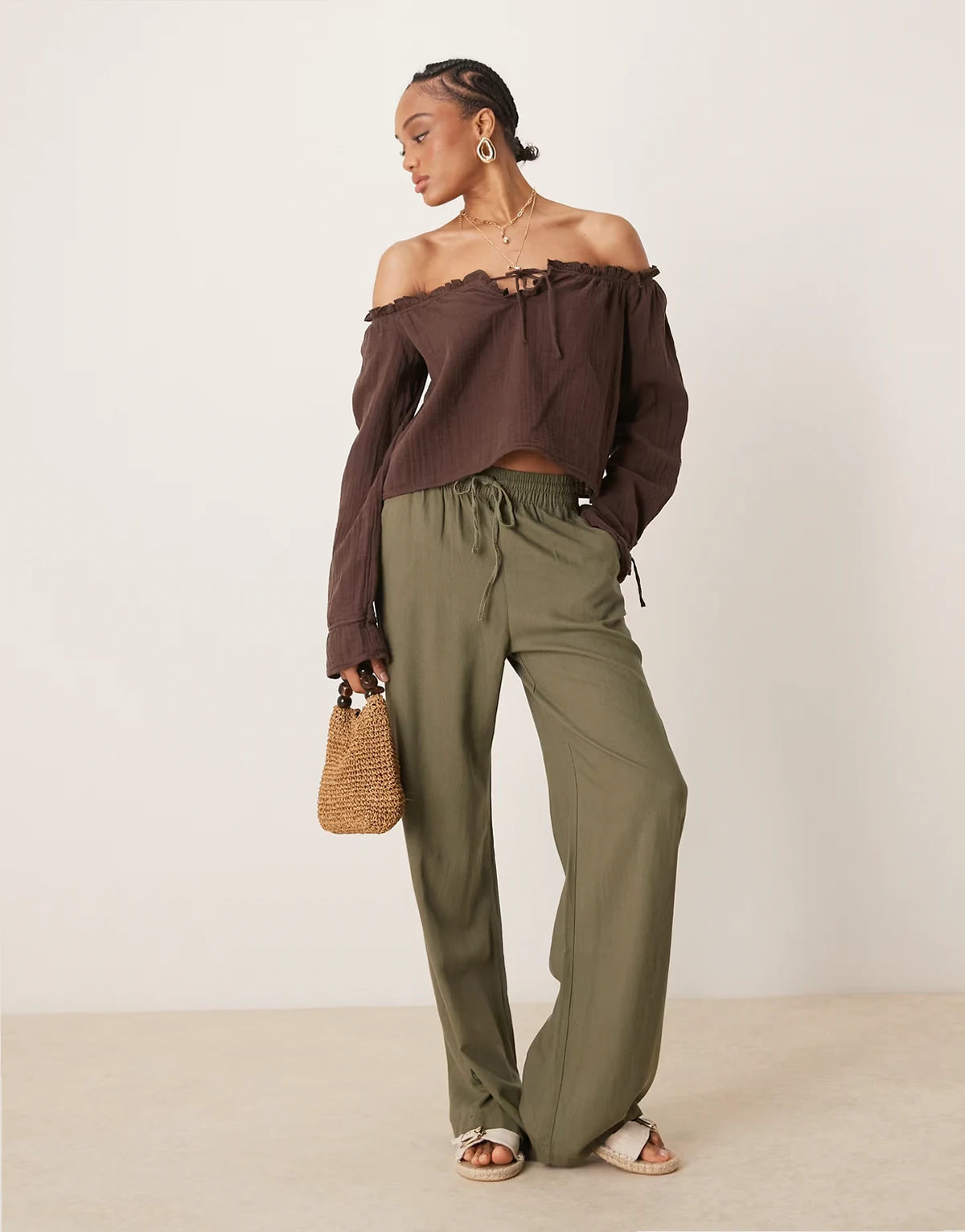 – Hose aus Leinen in Khaki mit weitem Bein