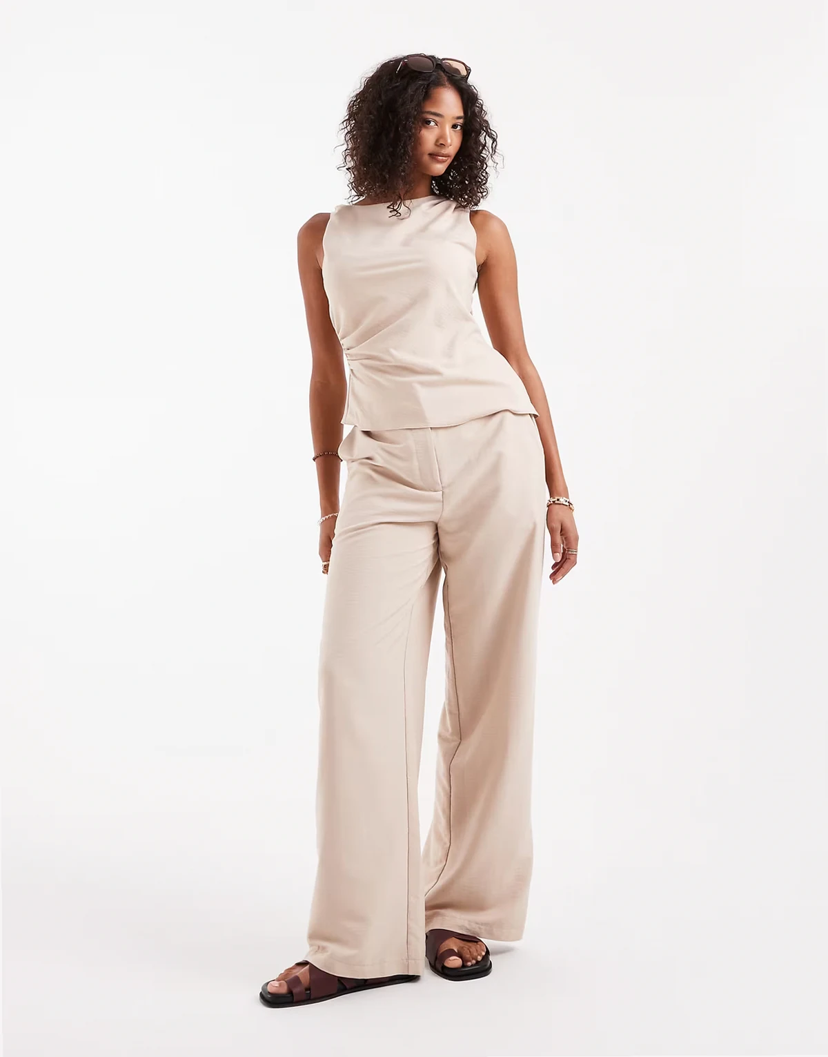 – Hose in Taupe mit lockerem, geradem Schnitt, Kombiteil