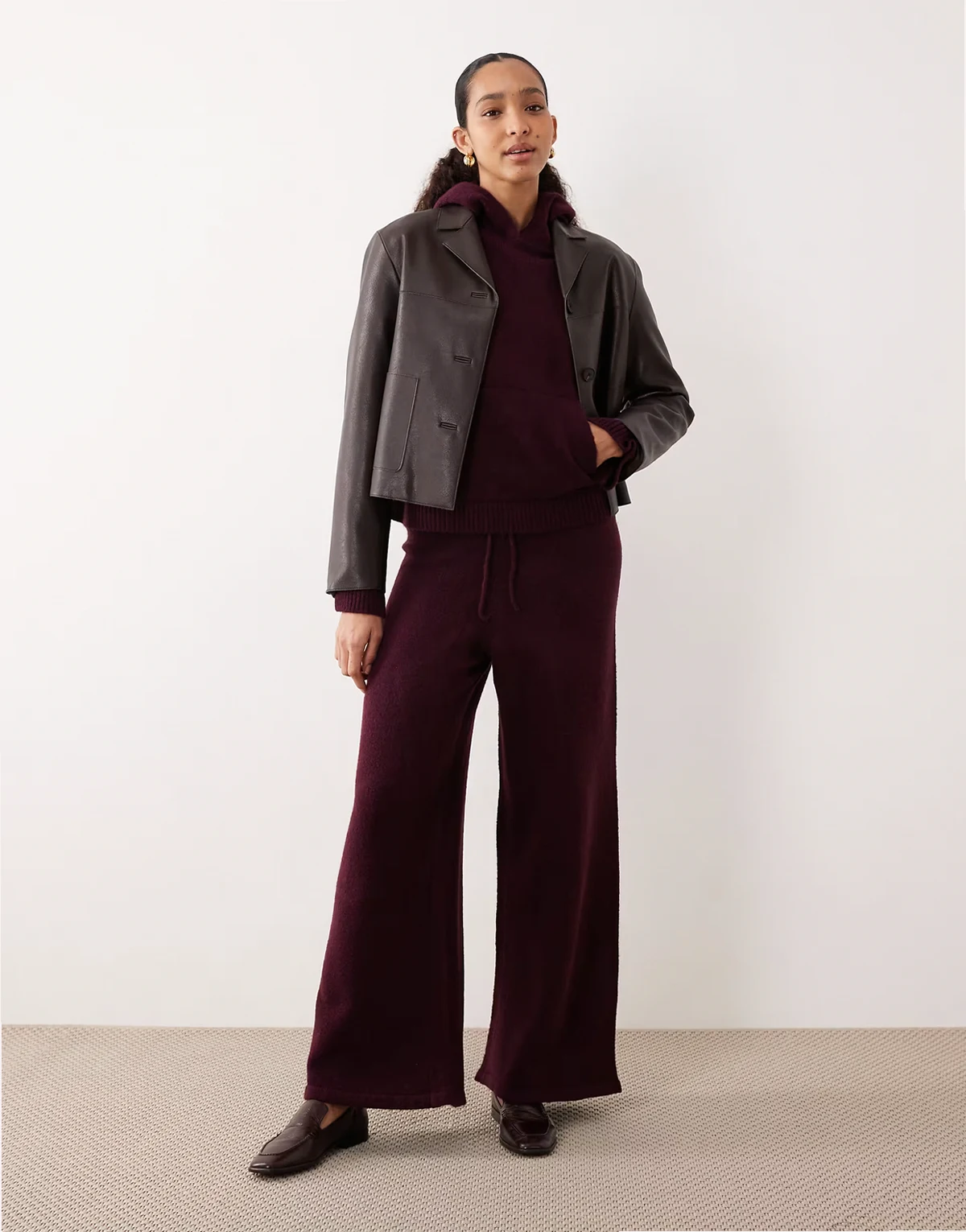 – Flauschige Strickhose in Pflaume mit weitem Bein, Kombiteil