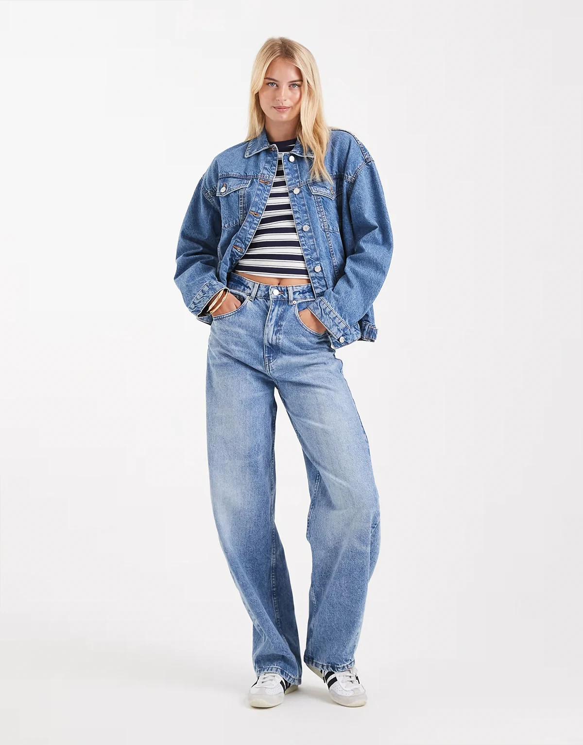 ASOS DESIGN Tall – Jasnoniebieskie jeansy z podwyższonym stanem i baryłkowymi nogawkami