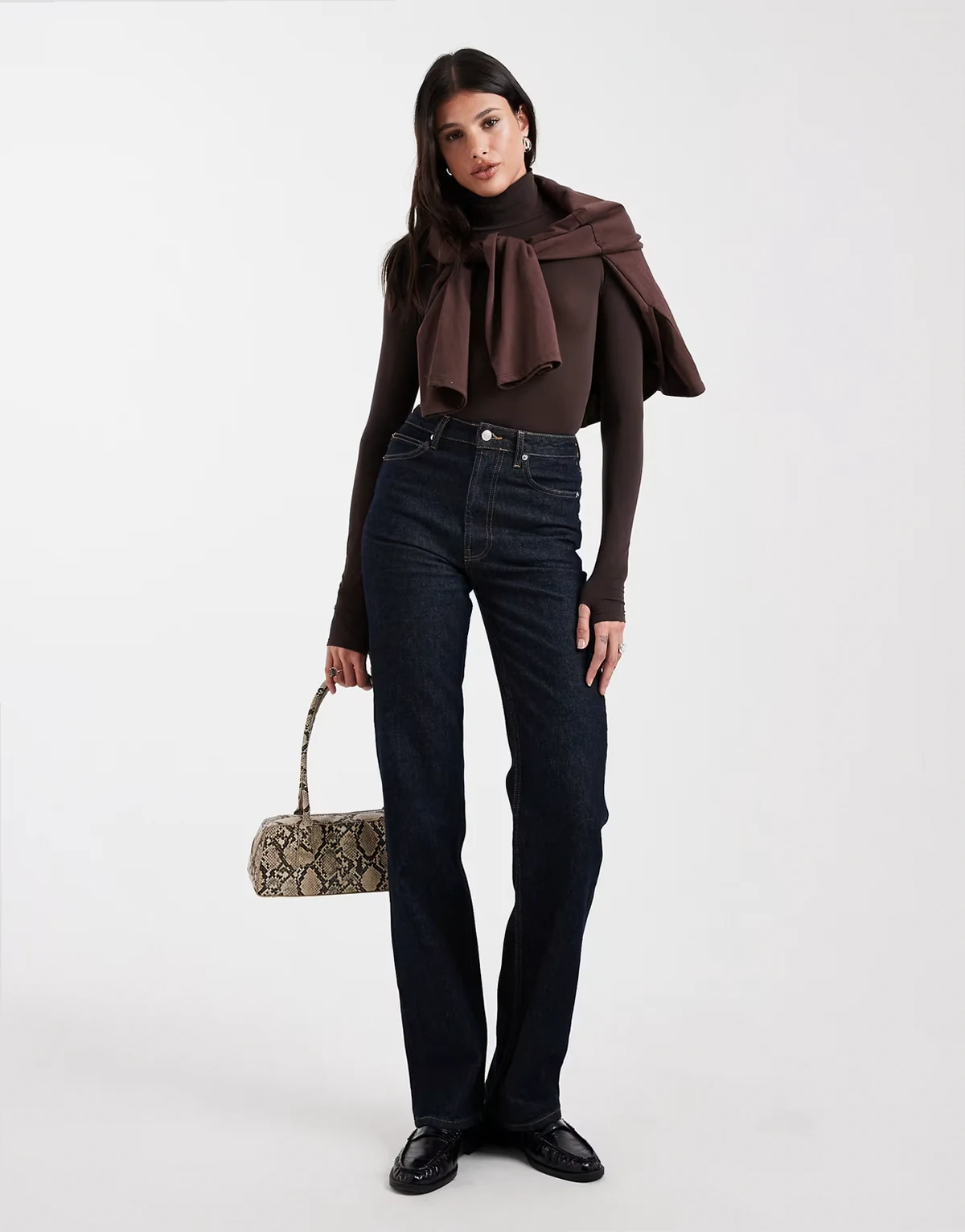 ASOS DESIGN Tall – Granatowe jeansy z prostymi nogawkami i comfort stretchem