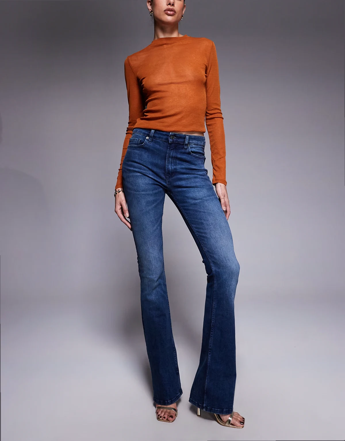 ASOS DESIGN Tall – Ciemnoniebieskie jeansy bootcut