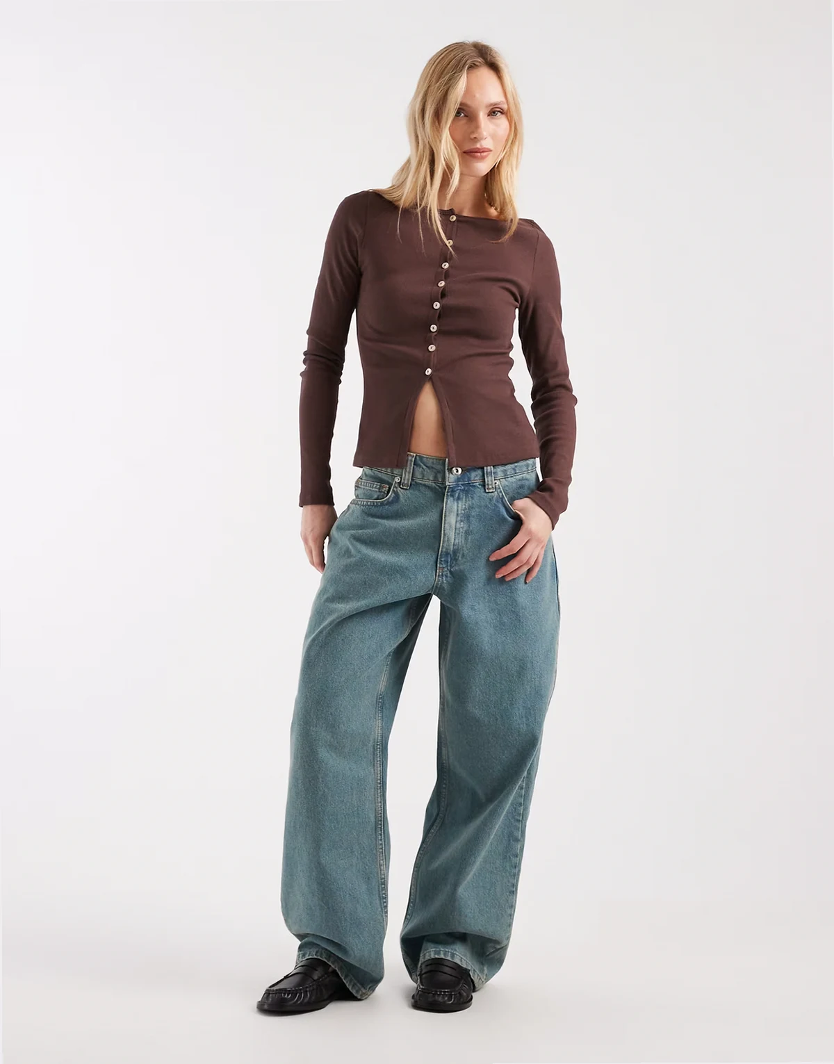 Petite – Antifit-Jeans in Dirty-Mittelblau