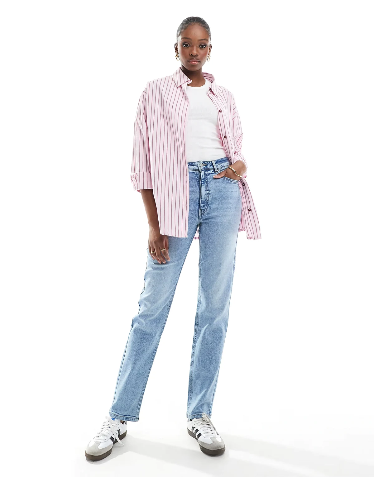 ASOS DESIGN Tall – Dopasowane wygodne jeansy w niebieskim kolorze