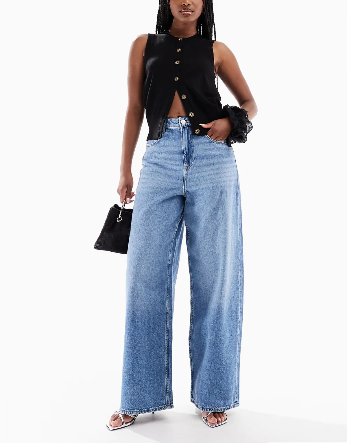 – Paulina – Weite Jeans aus hellblauem Denim mit hohem Bund