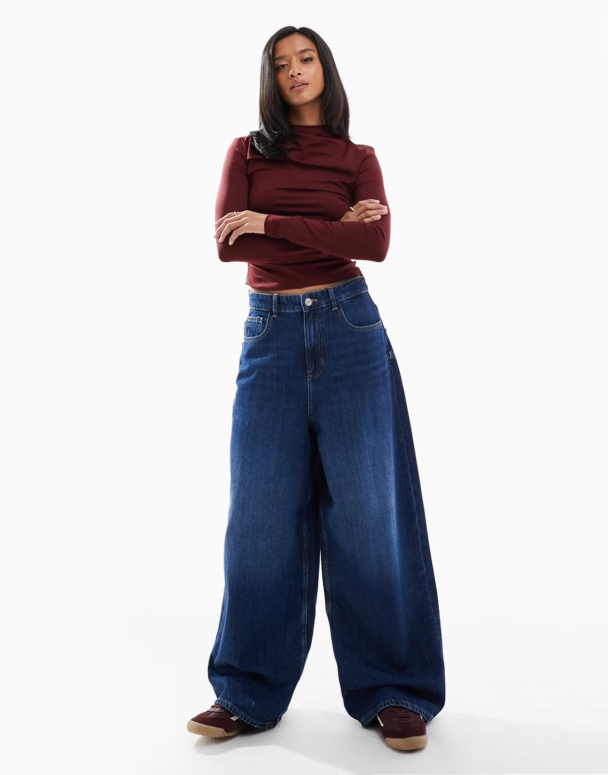 – Paulina – Weite Jeans aus dunkelblauem Denim mit hohem Bund