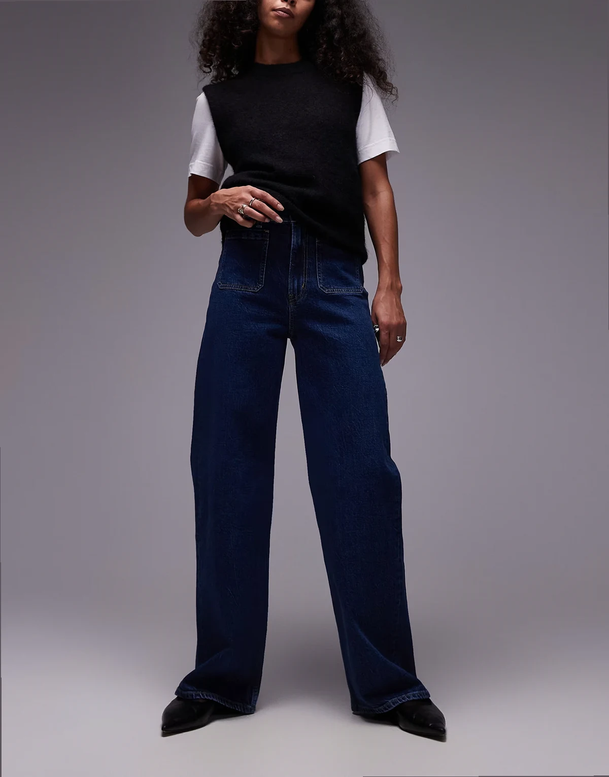 – Lupine – Weit geschnittene Jeans in dunkelblauer Waschung mit hohem Bund