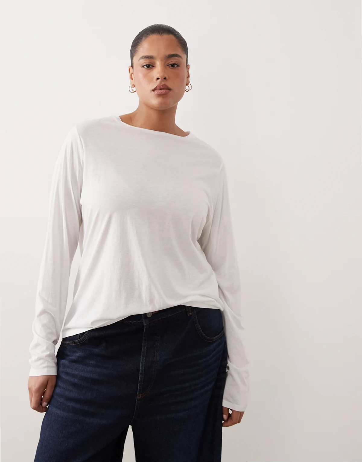 Curve seam detail long sleeve jersey top in white