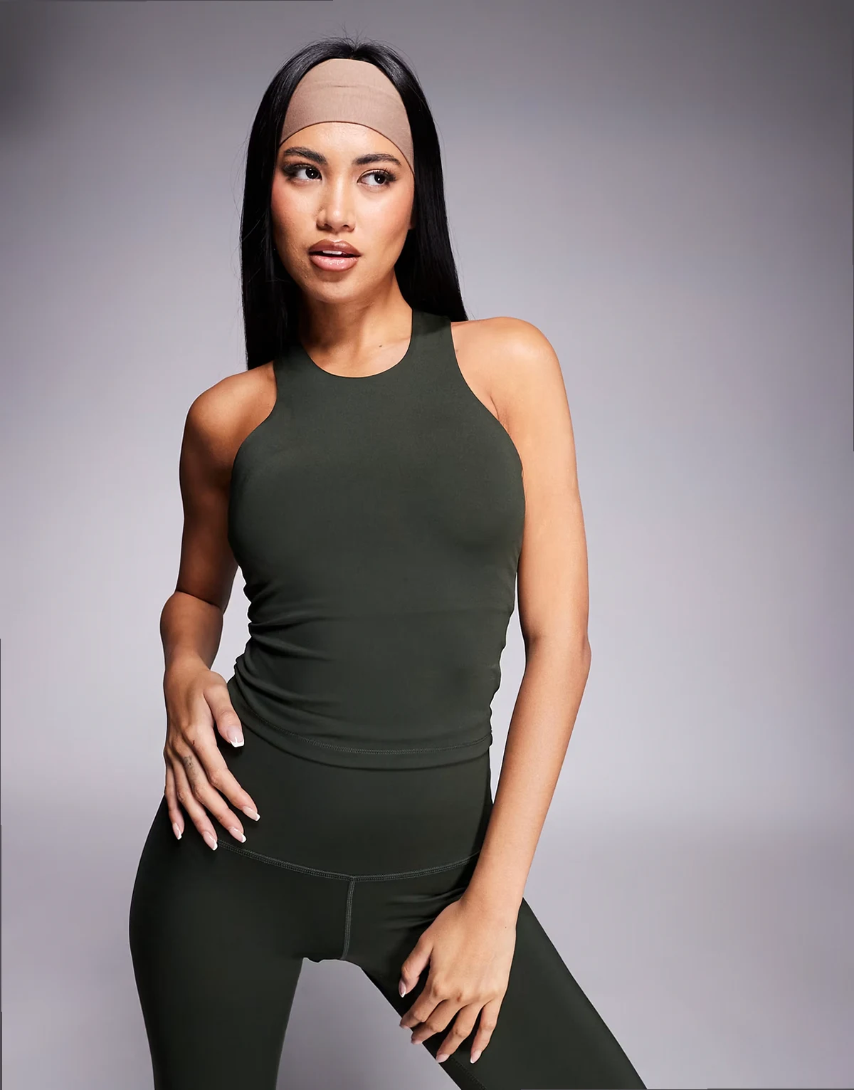 Icon active tank top with inner bra and removable padding in dark khaki